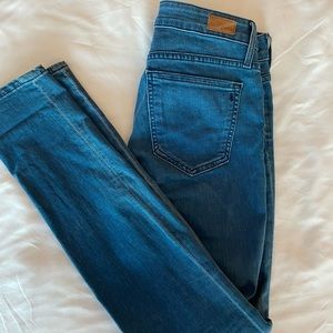 Josie mid-rise skinny Jean size 26
